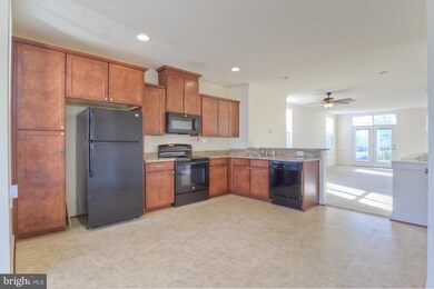 219 Shamrock Dr, Stafford, VA 22556 - photo 2