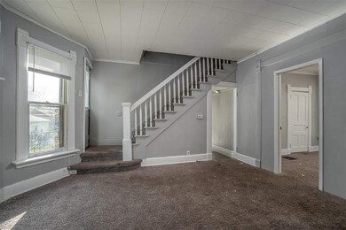 605 W 15th St, Davenport, IA 52803 - photo 6
