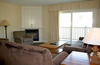 713/715 Qtr IV Adams House, Ludlow, VT 05149 - photo 4