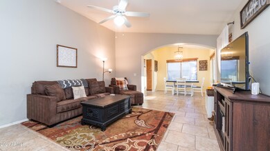 4045 W Abraham Lane-16