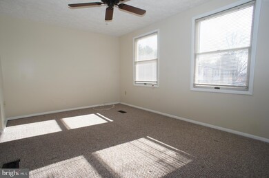 5983 Rowanberry Dr, Elkridge, MD 21075 - photo 7