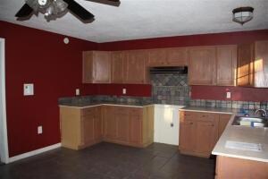 Int - Kitchen (2)