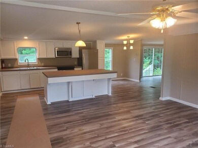 3746 Whitaker Rd, Asheboro, NC 27205 - photo 6