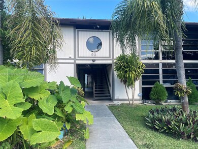 911 NE 199th St unit 20314, Miami, FL 33179 - photo 2