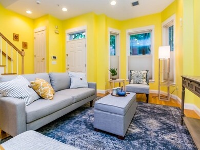 4 Russell St unit B, Cambridge, MA 02140 - photo 3