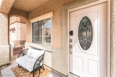 10516 Table Lands Ct, Las Vegas, NV 89129 - photo 2