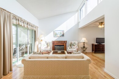2561 Boundbrook Blvd 204-15
