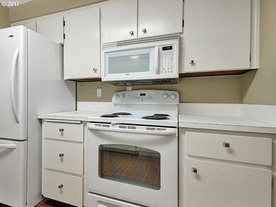 5276 Oakridge Rd, Lake Oswego, OR 97035 - photo 6