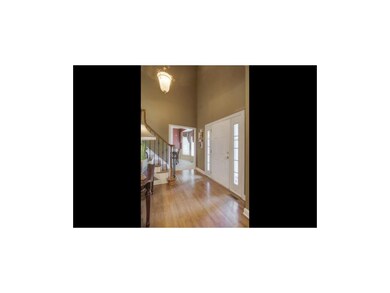 Spacious Entry!