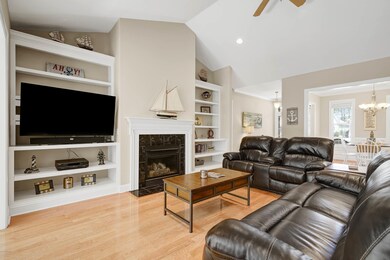 3202WexfordWay-06
