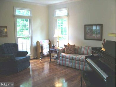 8949 Cross Chase Cir, Lorton, VA 22079 - photo 5