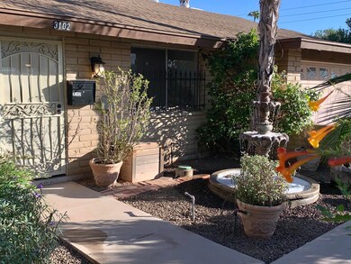 3102 W Paradise Drive