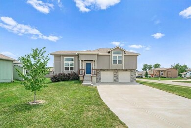 21645 Wilson St, Spring Hill, KS 66083 - photo 2