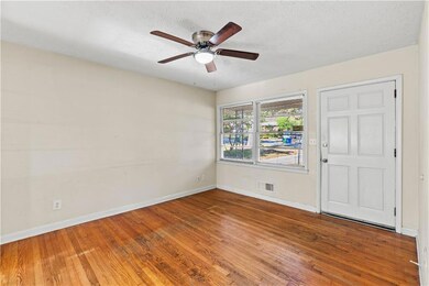 2868 Belaire Cir, Atlanta, GA 30340 - photo 6