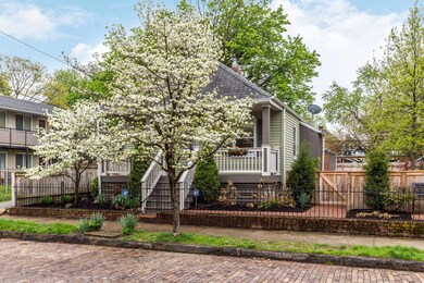 2019-04-25 443 E Kossuth St 03