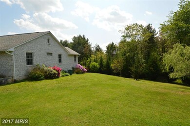 6010 Charnock Dr, Sykesville, MD 21784 - photo 2