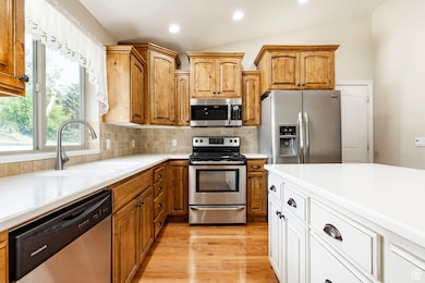 947 E Green Rd, Fruit Heights, UT 84037 - photo 2