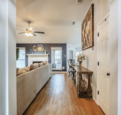 4017 Azalea Dr, Haltom City, TX 76137 - photo 5