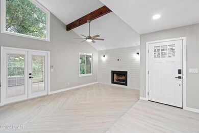 Vaulted Ceilings in Living Room