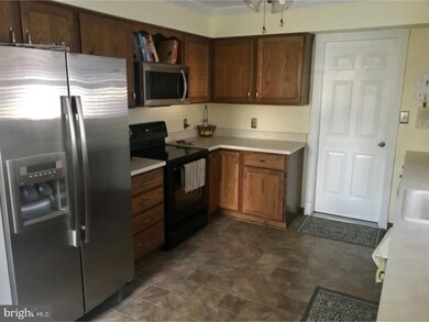 989 Rill Rd, Reading, PA 19606 - photo 4