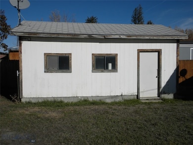 312 S Madison St, Twin Bridges, MT 59754 - photo 5