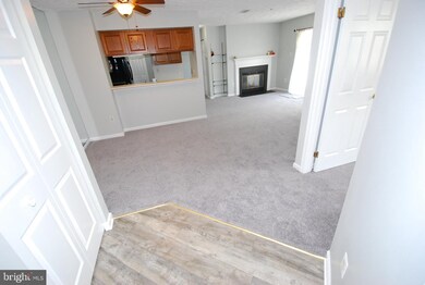 12205 Saint Peter Ct unit D, Germantown, MD 20874 - photo 6