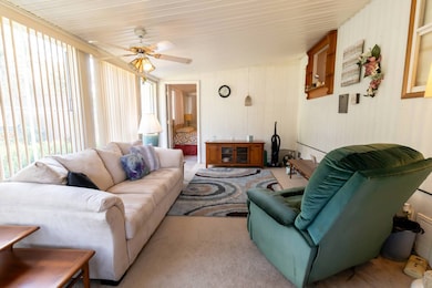 1036 Illinois St SE unit 45, Fort Meade, FL 33841 - photo 2