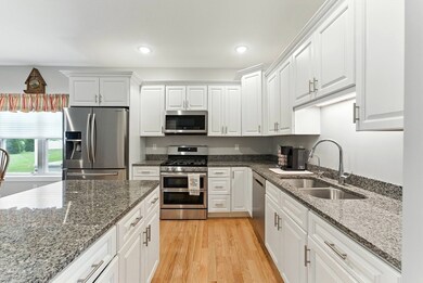 6 Saint Andrews Way unit 6, West Springfield, MA 01089 - photo 5