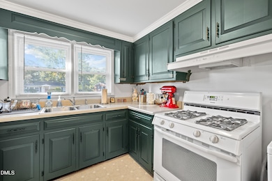 116 Compton St, Clayton, NC 27520 - photo 4