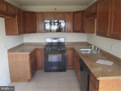 1569 Edgewood Ave, Abington, PA 19001 - photo 7