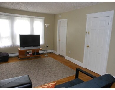35 Aberdeen Ave unit 2, Cambridge, MA 02138 - photo 2