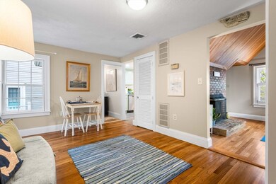 43 Sewall St unit 3, Marblehead, MA 01945 - photo 4