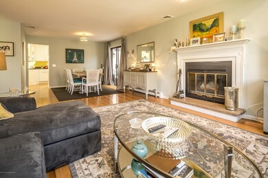 08_Living Room-6