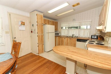 257 Menlo Park Ave, Davenport, FL 33897 - photo 5