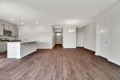 9614LargeOakCourt-06