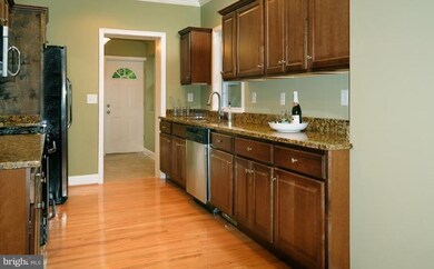 4204 Diller Ave, Baltimore, MD 21206 - photo 5