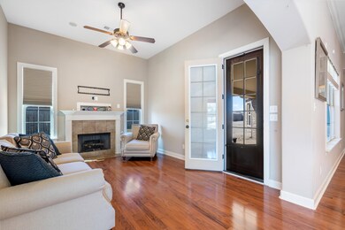 W/Center Fireplace, Ceiling Fan, and Rear Entry Do
