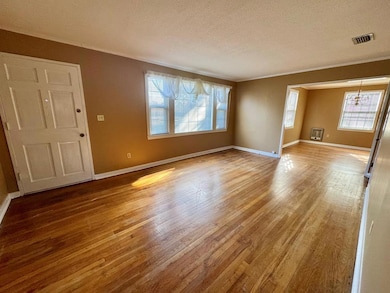 502 Chason St, Bainbridge, MS 38919 - photo 2