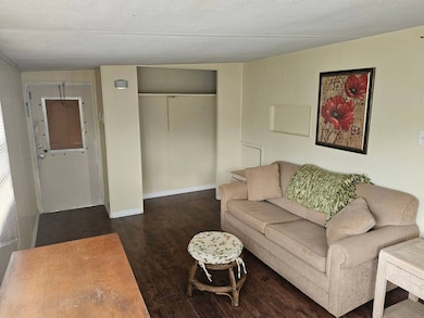 925 Murcott St, Lakeland, FL 33803 - photo 2