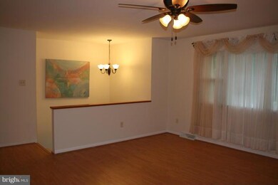 21429 S Essex Dr, Lexington Park, MD 20653 - photo 2