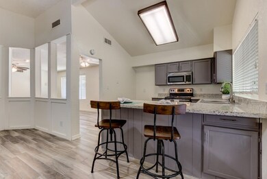 3310 N Desoto St-18