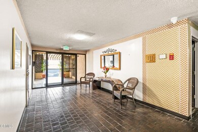 365 Burchett St unit 318, Glendale, CA 91203 - photo 4