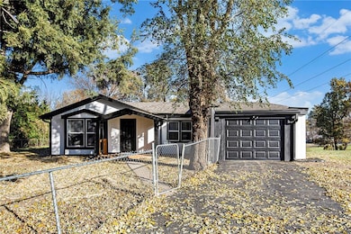 7922 E 58th St, Kansas City, MO 64129 - photo 4