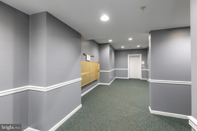 2665 Manhattan Place unit 313, Vienna, VA 22180 - photo 2