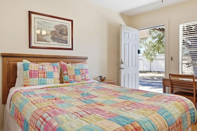 1016 North Ave E, Shiner, TX 77984 - photo 7