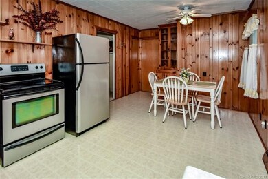 118 Martin Ln unit 43 & 44, Statesville, NC 28625 - photo 4