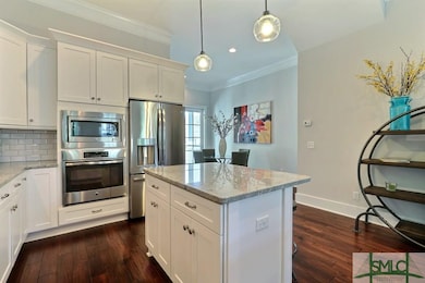 Gourmet Kitchen with wall oven and microwave, gas 
