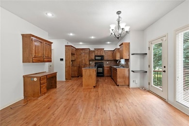 10008 N Marsh Ave, Kansas City, MO 64157 - photo 6