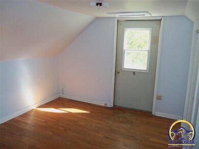 600 E 5th St, Altamont, KS 67330 - photo 7