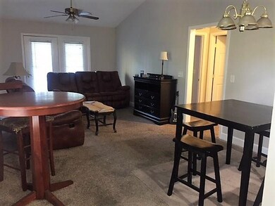 205 Camellia Ct unit 205, Brunswick, GA 31520 - photo 3